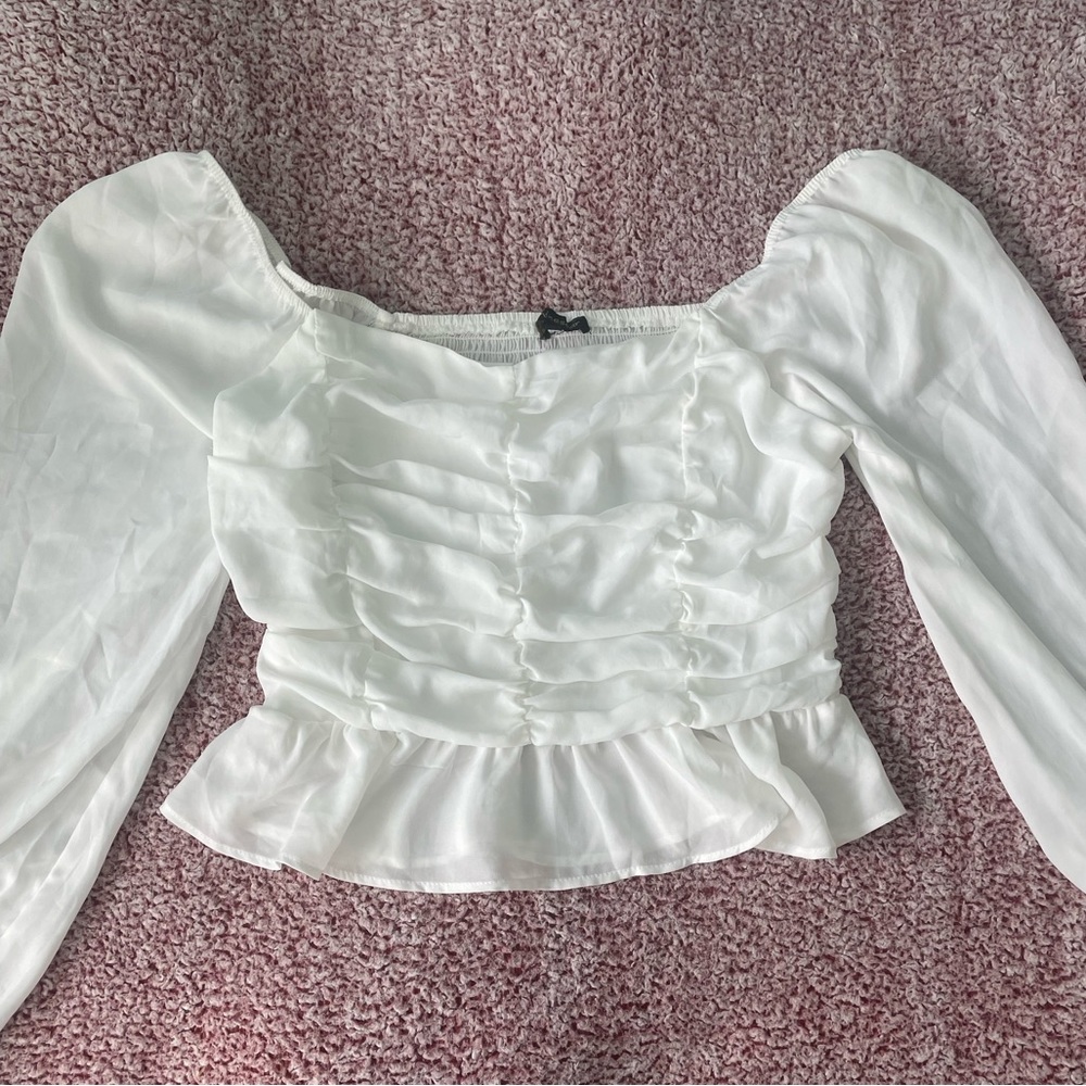 Long sleeve white top
